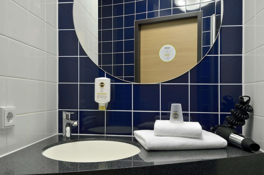 B&B HOTEL DRESDEN 41/51