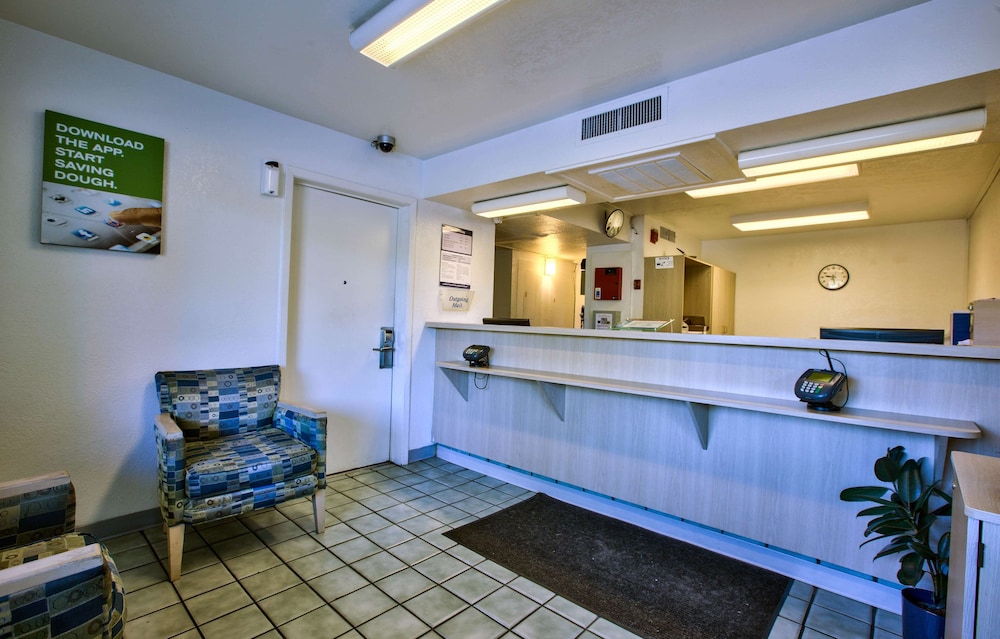 Lobby at Motel6 Valdosta, GA - University, VALDOSTA - GA