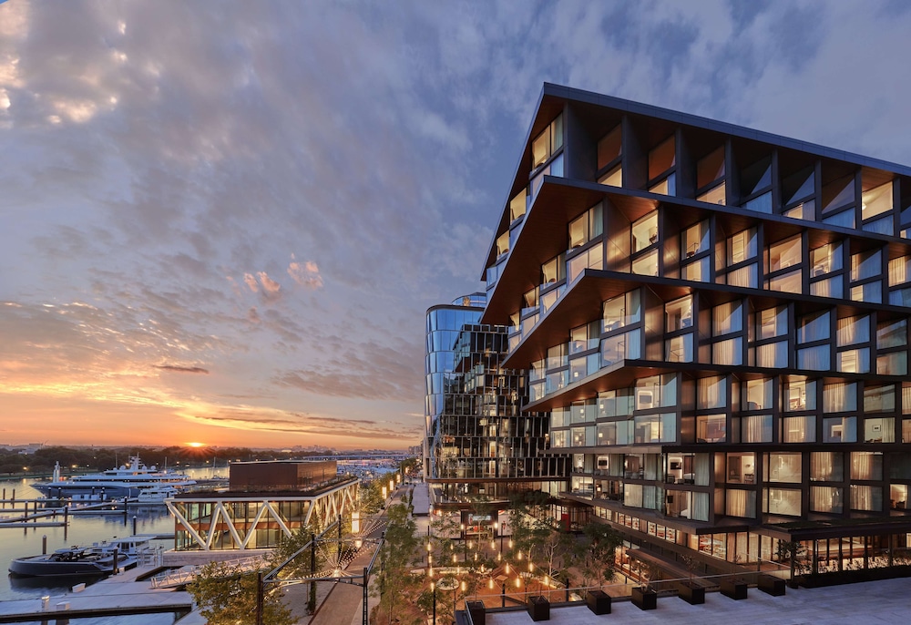 Pendry Washington DC - The Wharf 45/50
