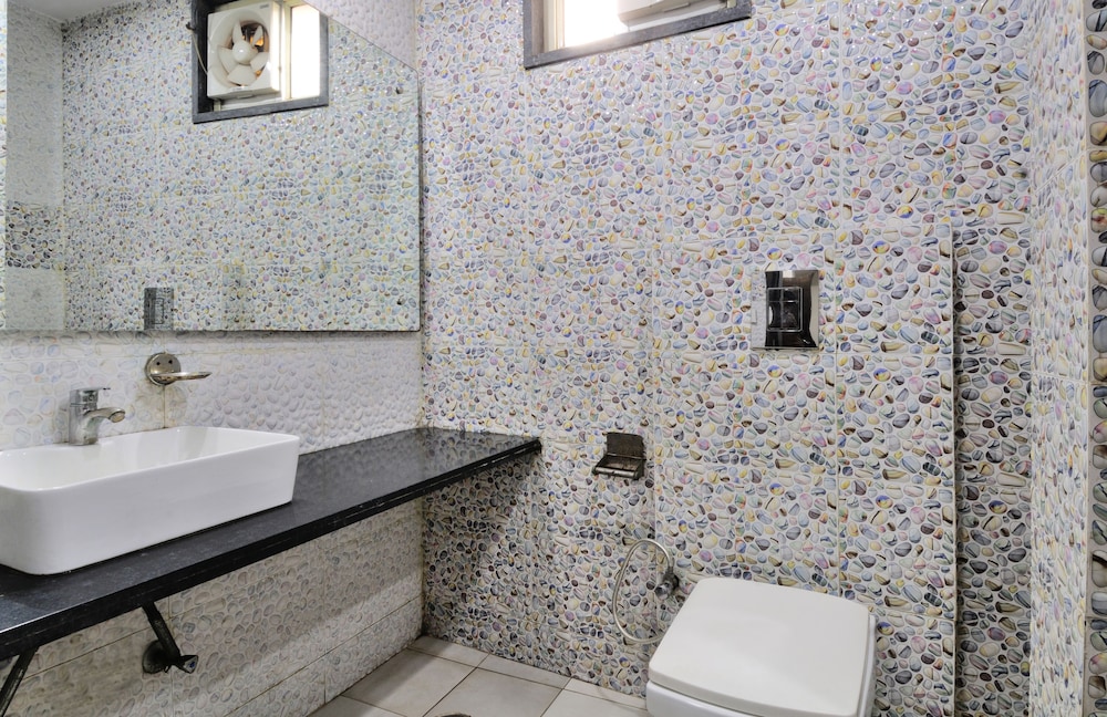 Hotel Gold Star Inn 31/36