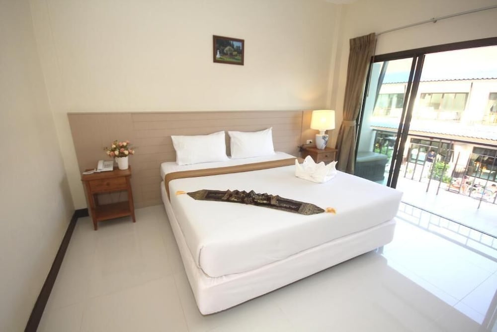 Phangan Island View Hotel 36/63