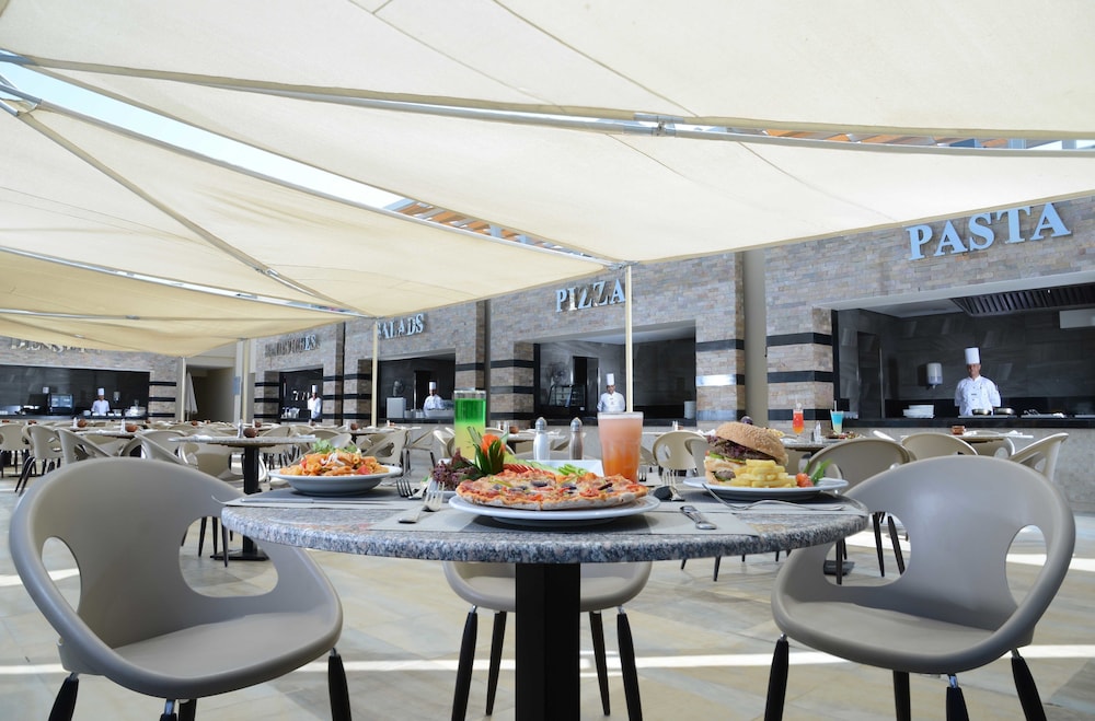 Pickalbatros White Beach Resort - Hurghada 36/50