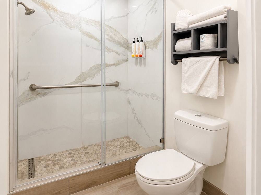 غرفة بسرير كينج، Stargazer Inn And Suites 15/15