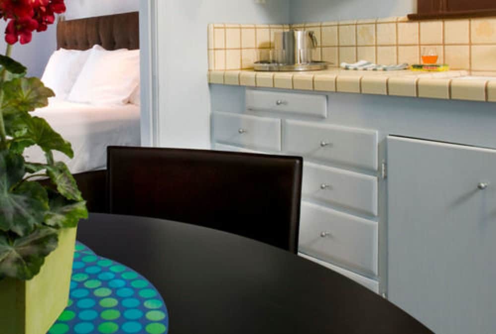Casa Del Mar Inn 7/31