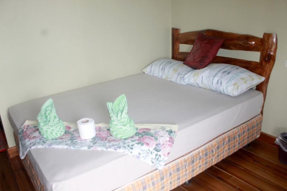 Novie Apos S Tourist Inn 20/50