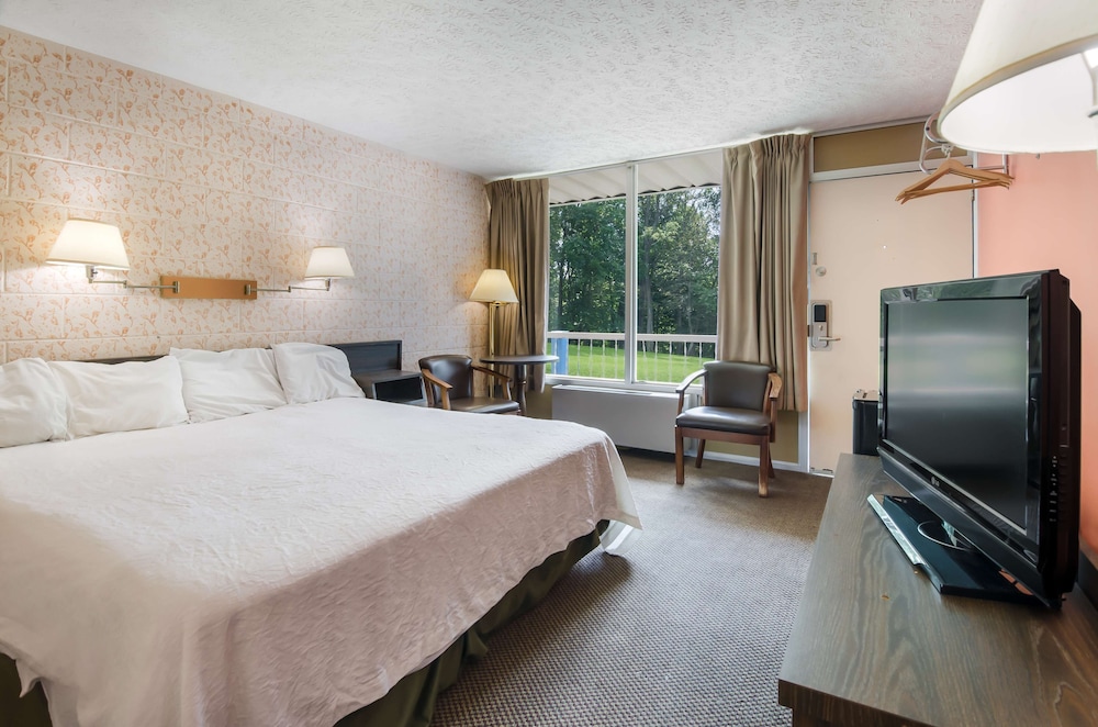 Americas Best Value Inn Wytheville 16/36