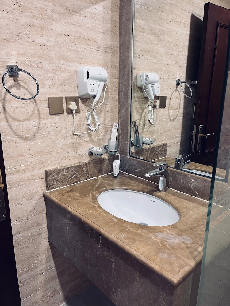 مبيت للشقق الفندقية(Mabeet Hotel Apartments) 51/54