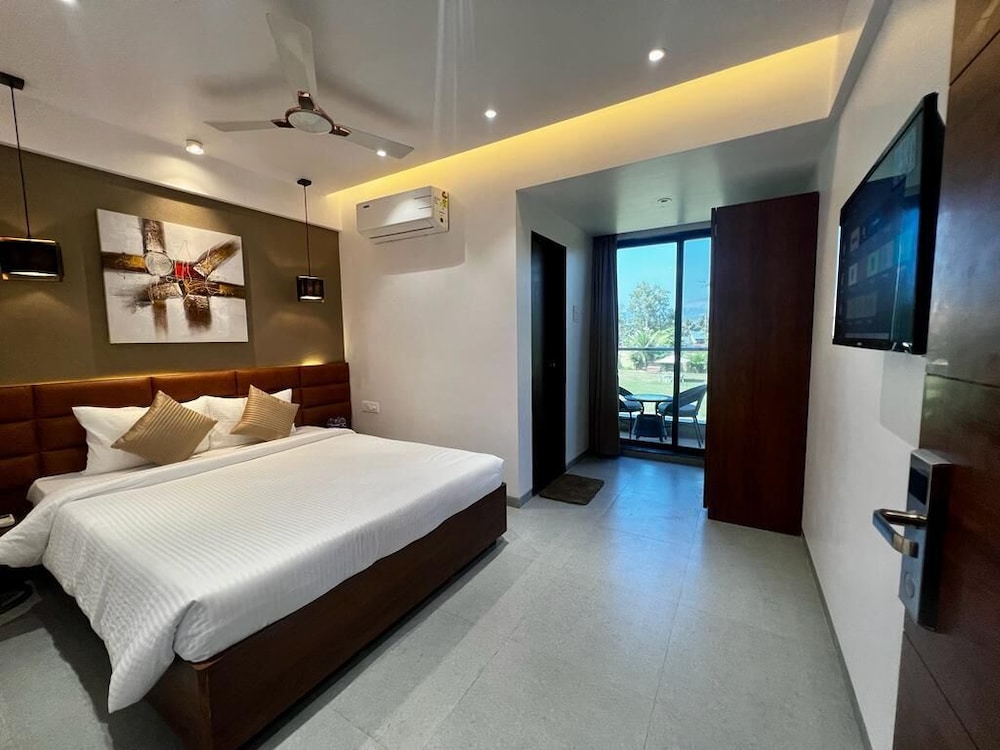 Paramount Riverfront Resort and Spa 14/50