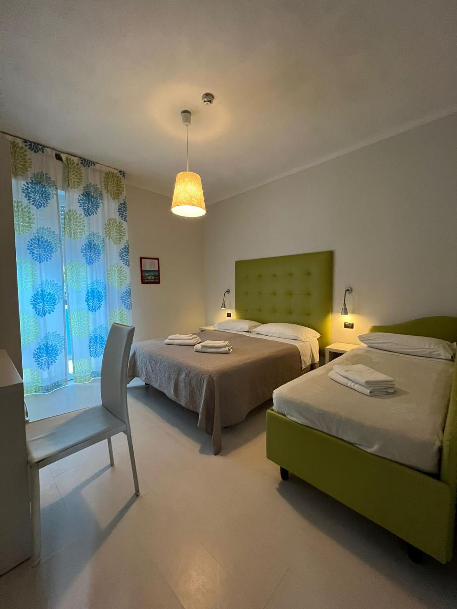 Room, Double Bed