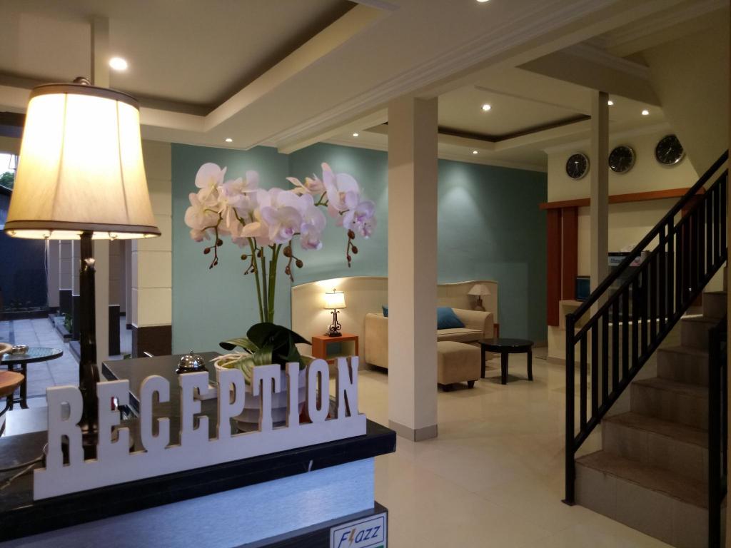 KABANA HOTEL 25/29