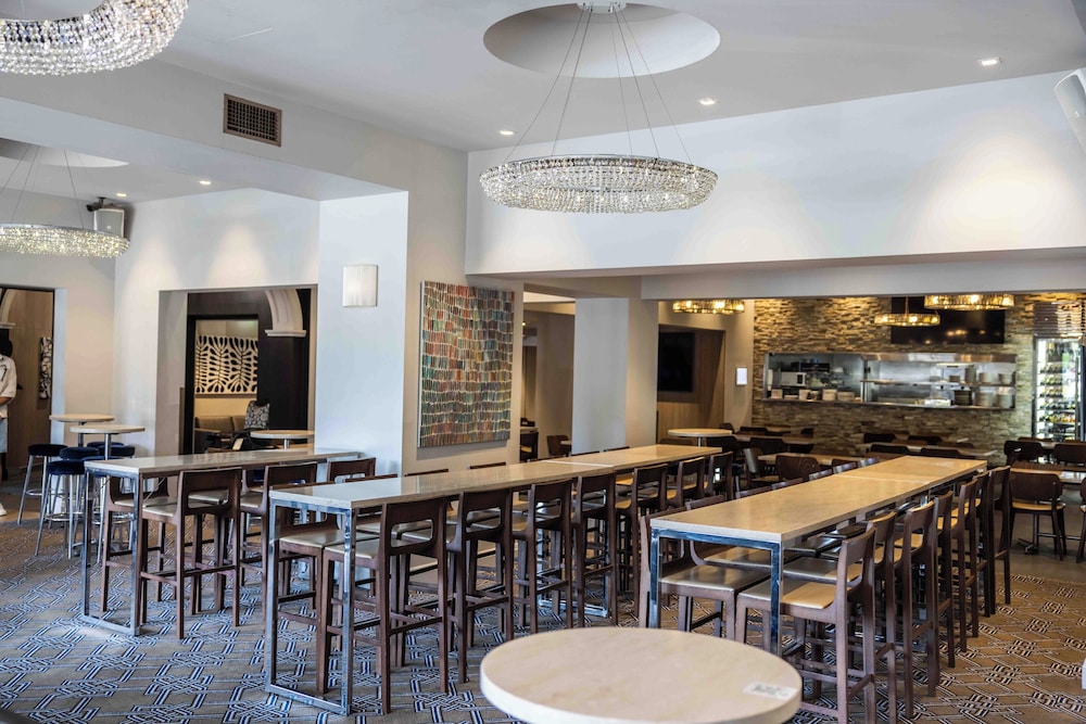 Royal Hotel Randwick 55/70