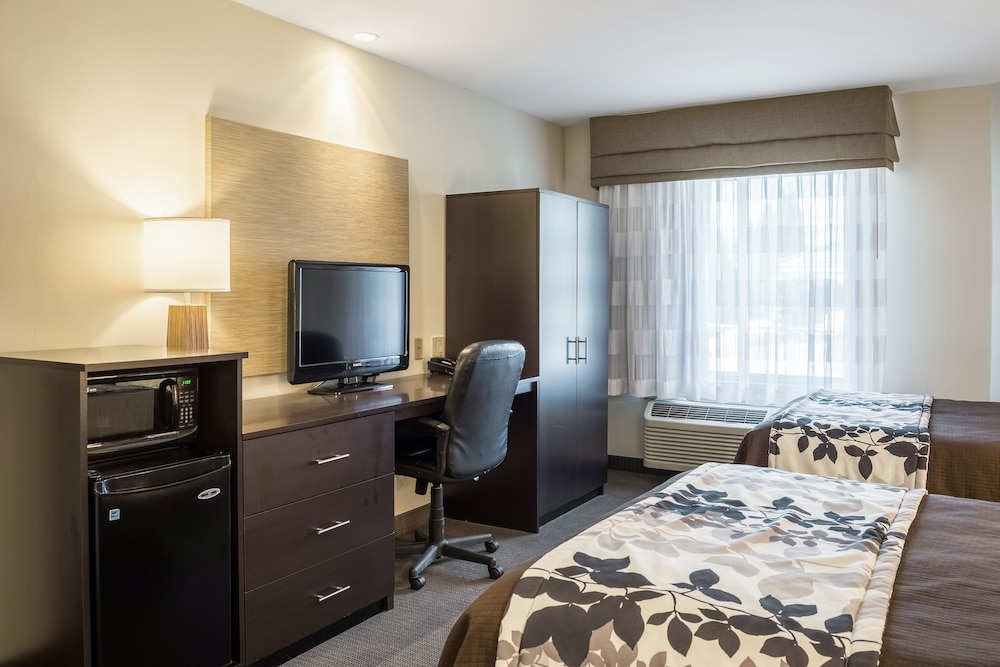 Sleep Inn Bend Crossroads Plaza 24/56