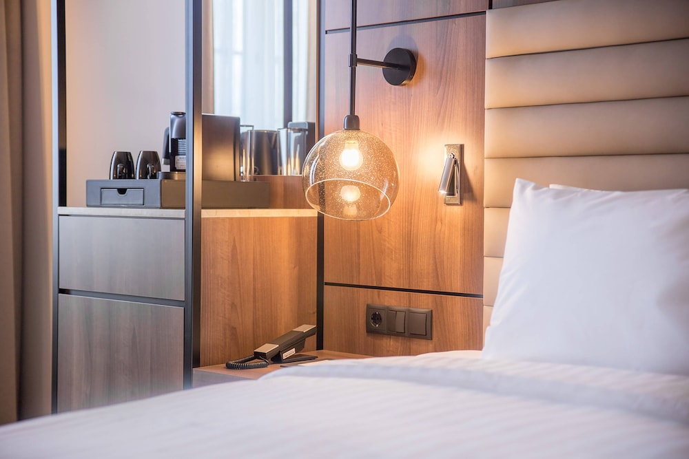 AC Hotel by Marriott Stockholm Ulriksdal 7/40