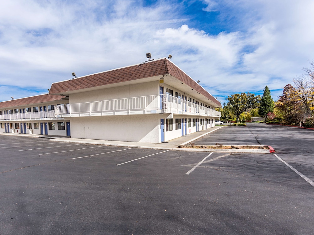 Motel6 Yreka, CA 51/62