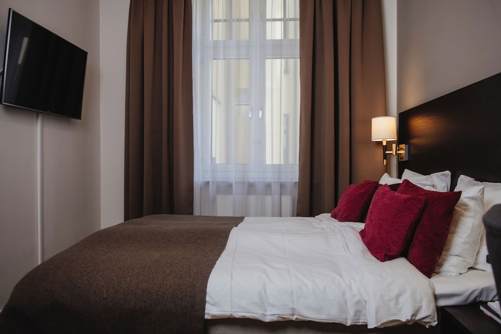 Compact, Twin Beds
