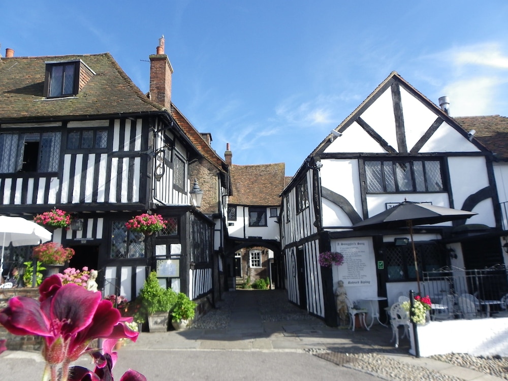 The Mermaid Inn 4/55