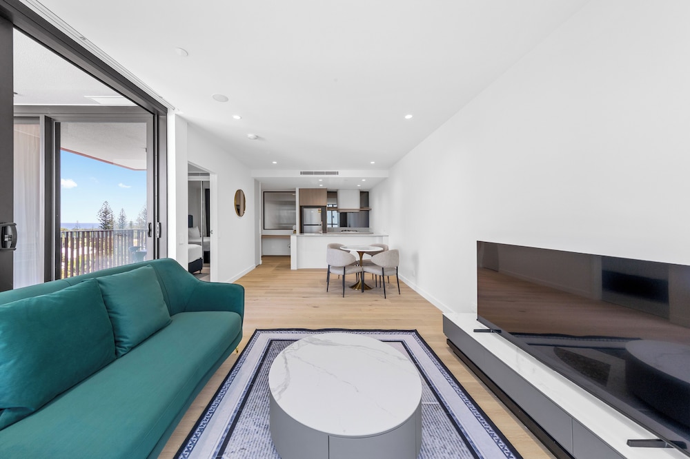 Yves Mermaid Beach Apartments by CLLIX 29/50