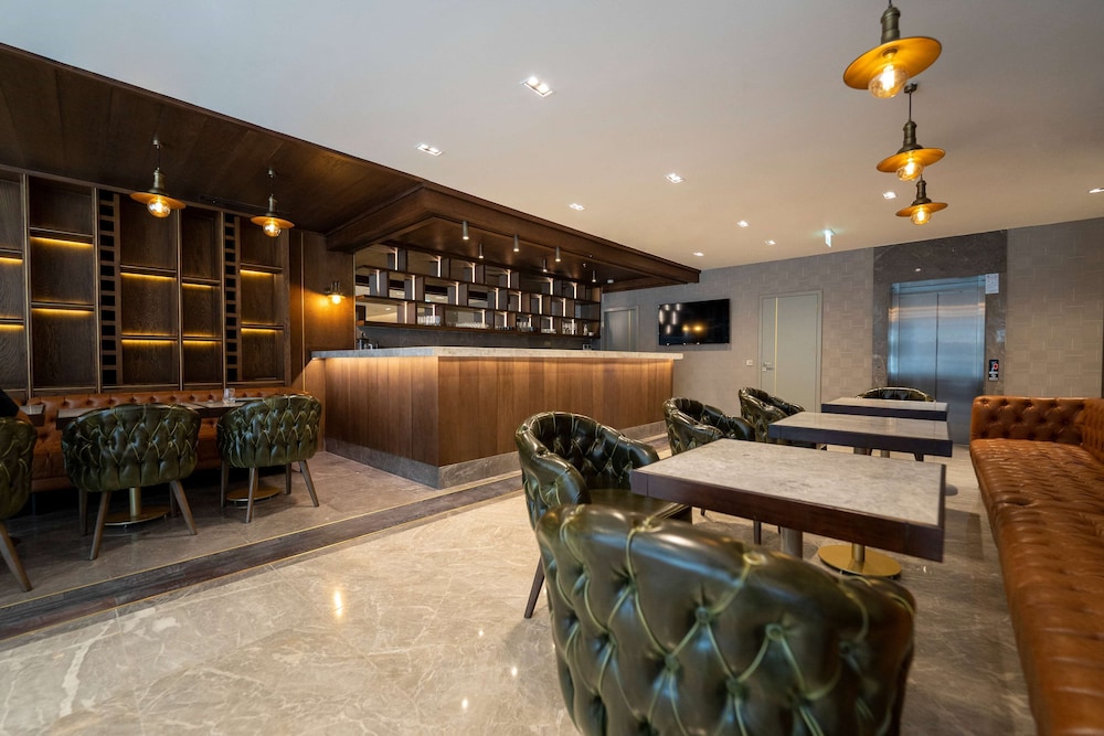 Days Inn by Wyndham Istanbul Bomonti 24/50