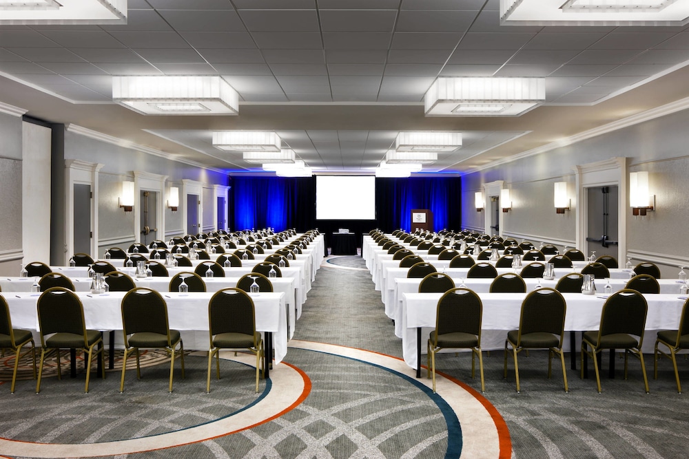 Sheraton Suites Cypress Creek Hotel 46/46