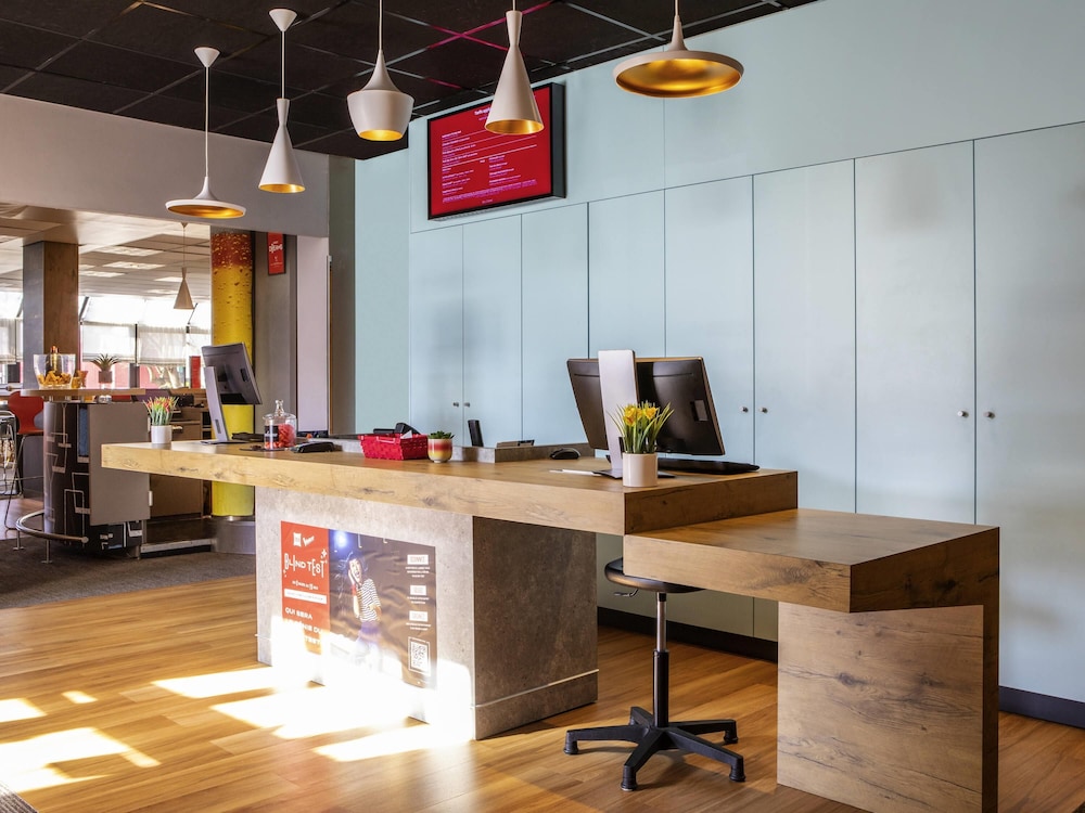 Ibis Creteil 9/68