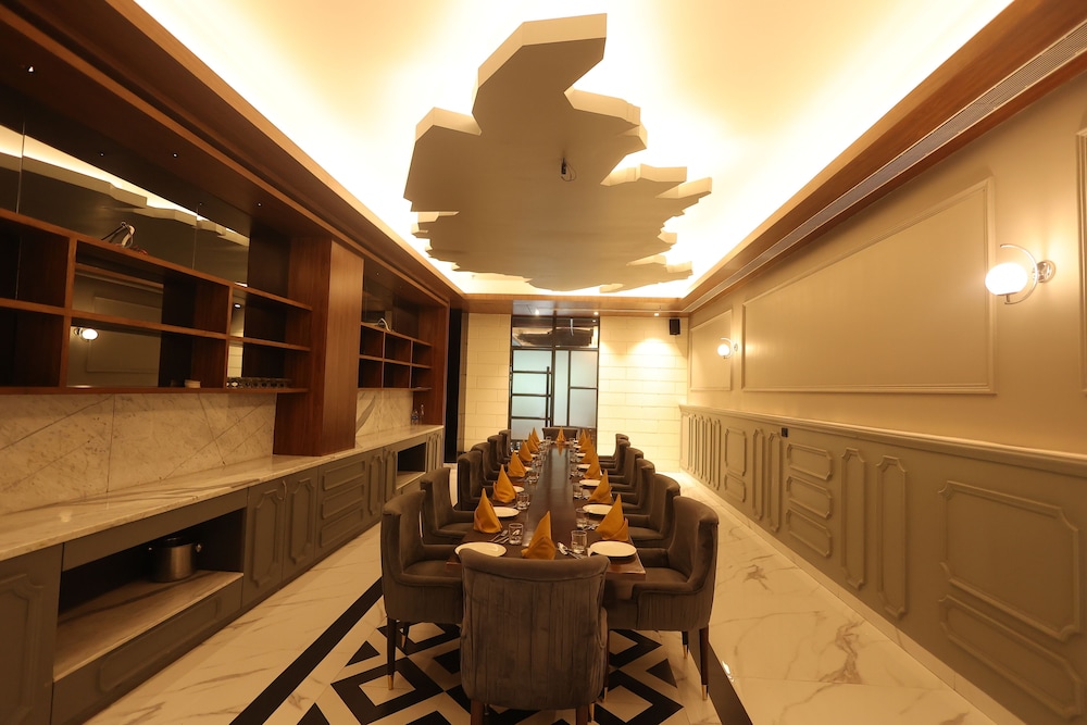 Polo Hotels, Agartala 41/64