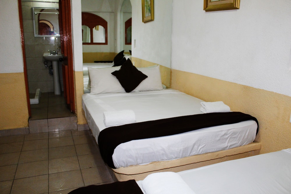 D`CESAR HOTEL ACAPULCO 25/54