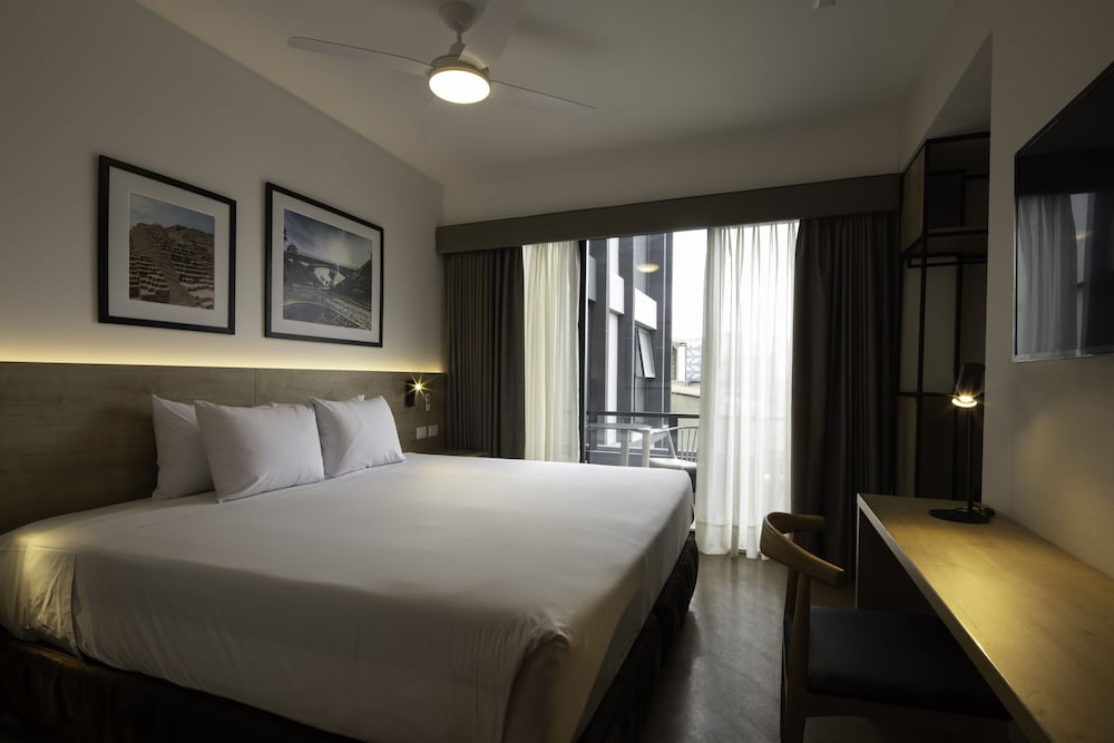 SUPERIOR, KING BED, TERRACE