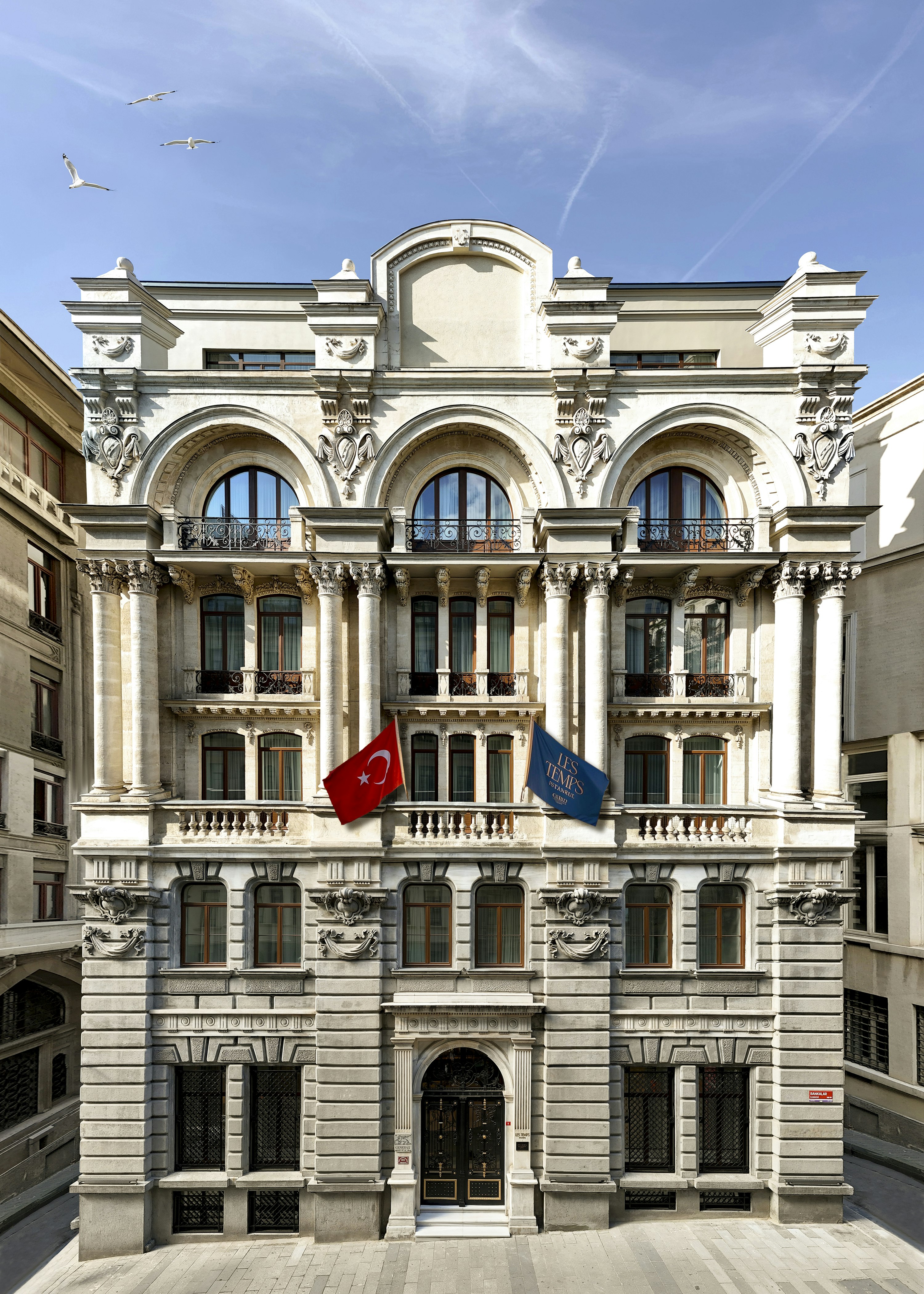 Les Temps Istanbul Karakoy, Curio Collection by Hilton 3/45