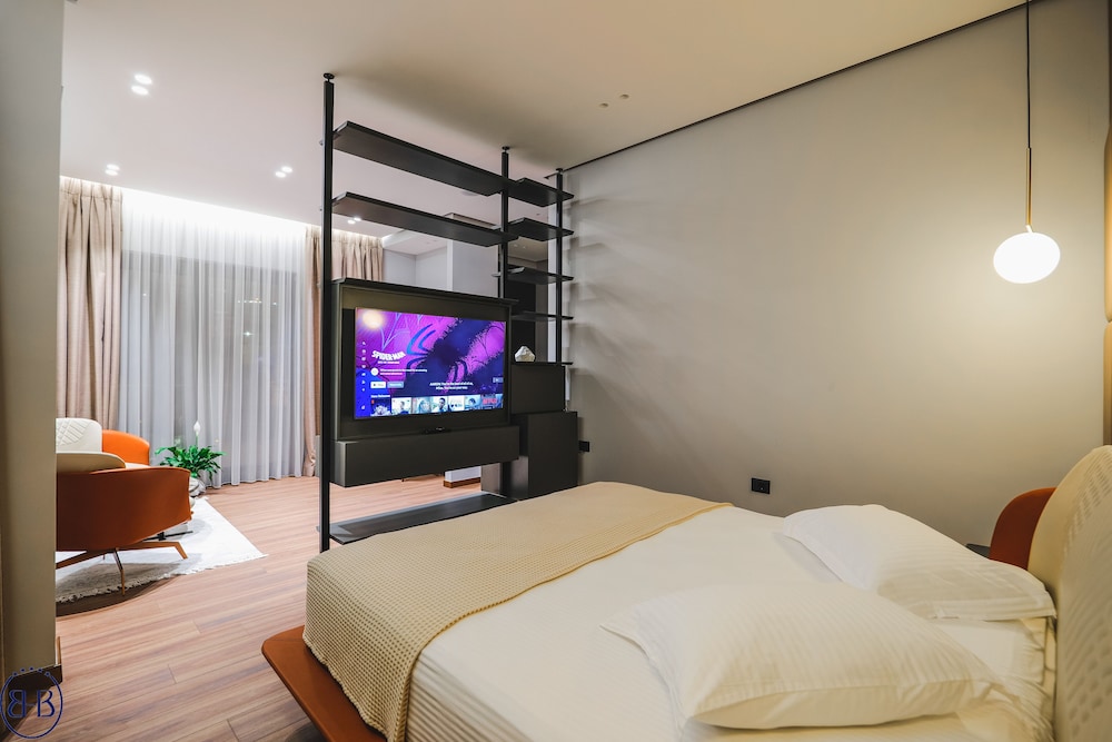 Hotel Butrinti 22/60