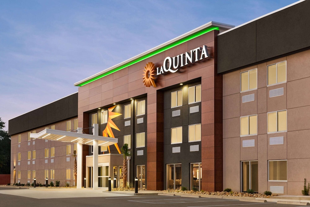 La Quinta Inn by Wyndham Columbia NE / Fort Jackson, SC 3/55
