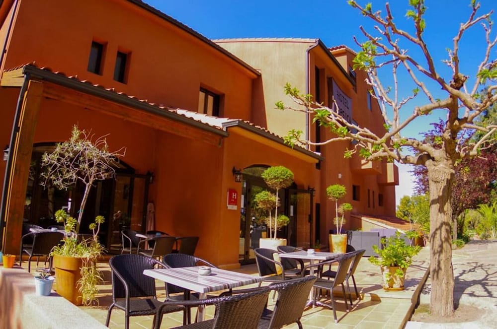 Hotel Corsica 10/50
