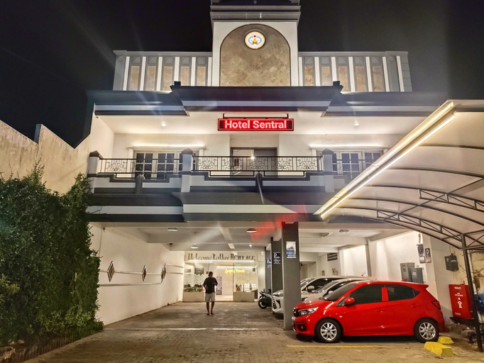 Sentral Boutique Hotel Kediri 1/10