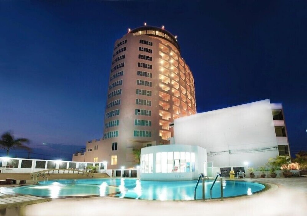 River City Hotel 4/20