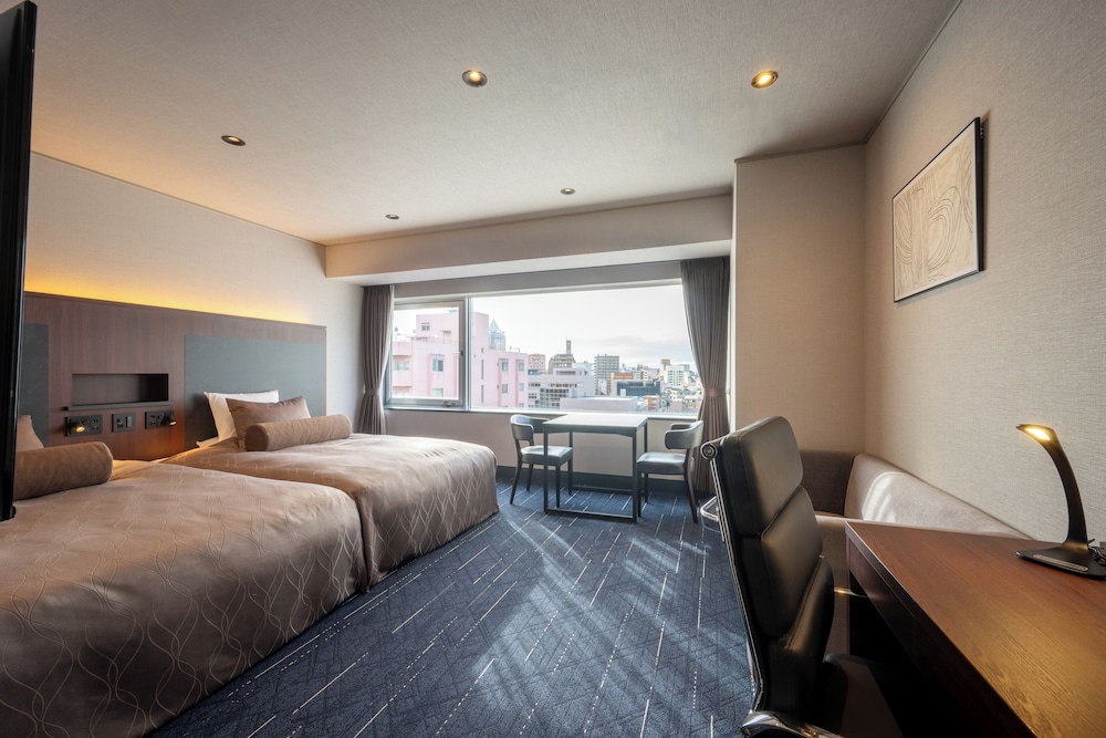 LUXURY, 2 DOUBLE BEDS