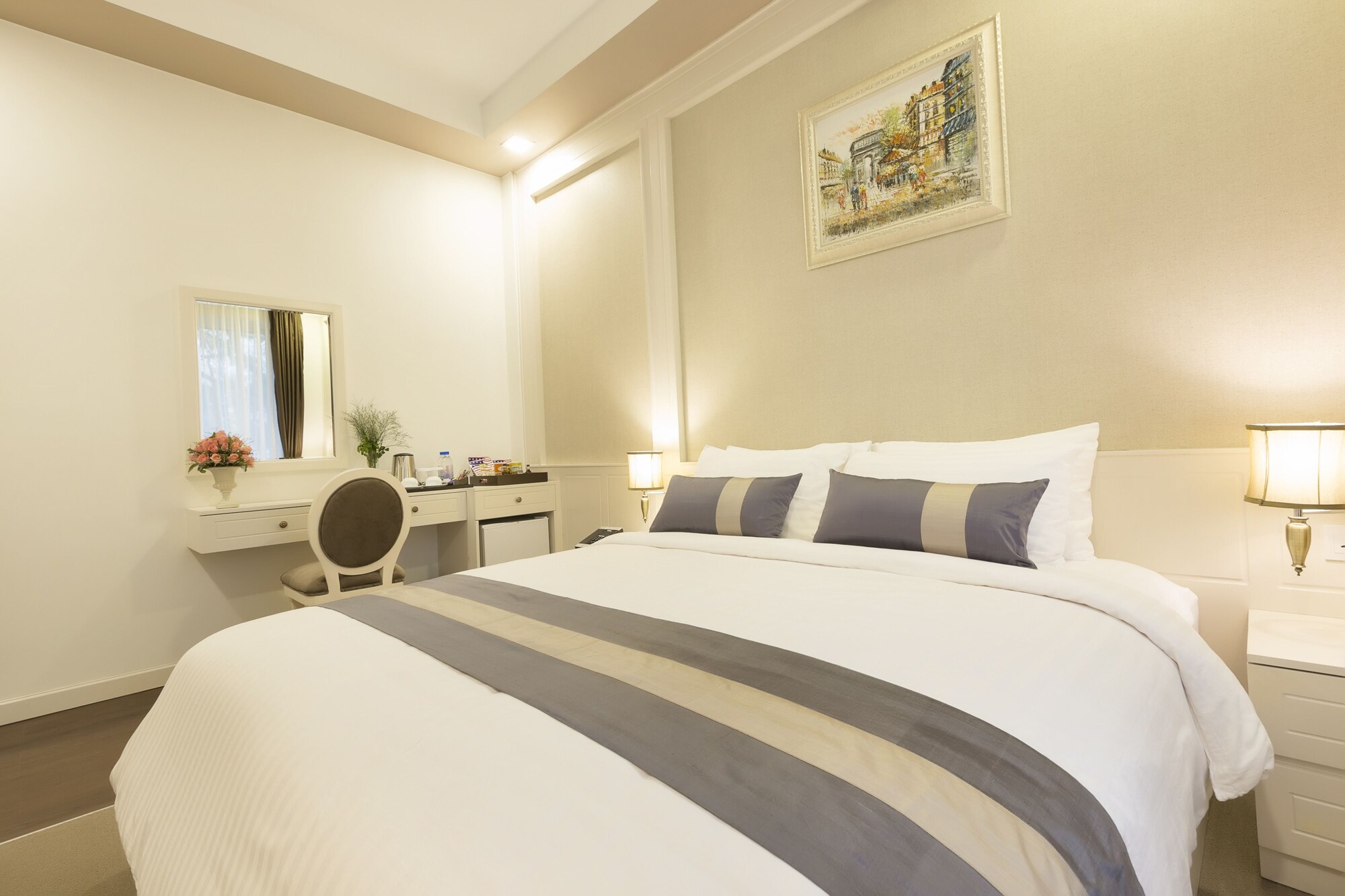 Deluxe, King Bed