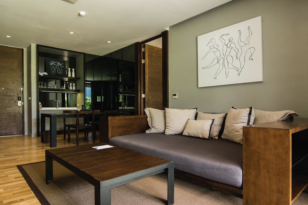 Atta Lakeside Resort Suite 66/81