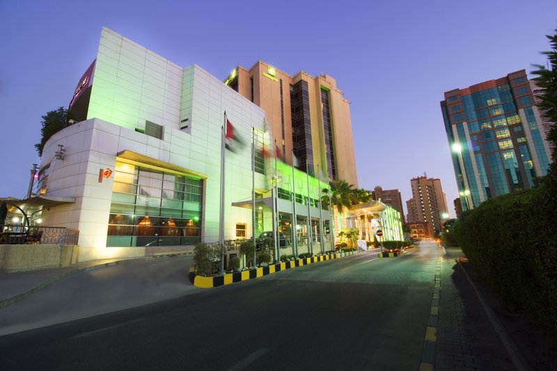 Holiday Inn Kuwait 6/79