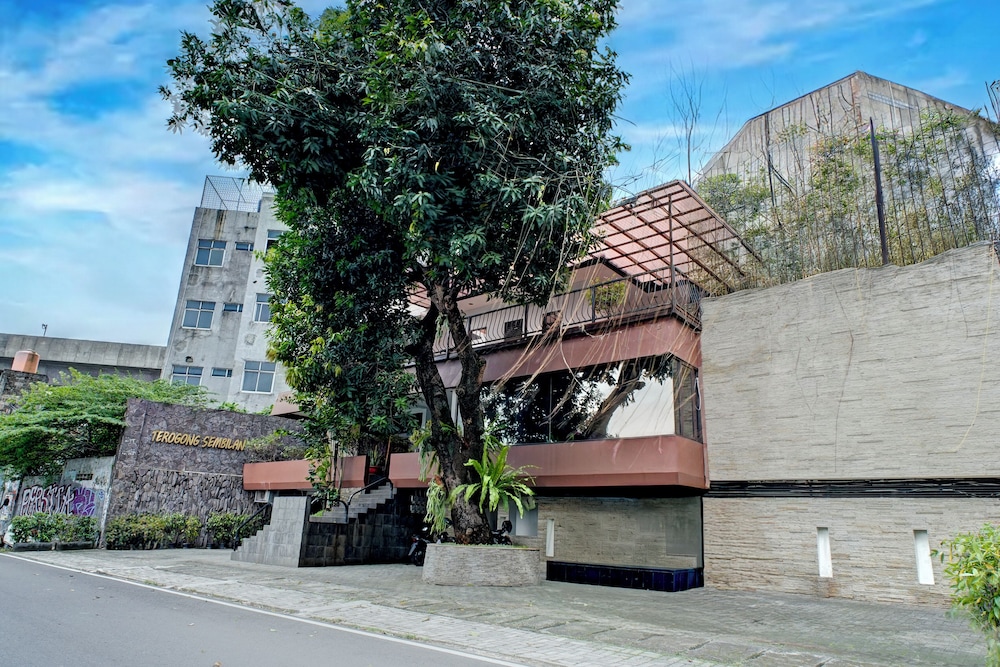 Collection O near MRT Cipete Raya formerly Terogong Sembilan 31/37
