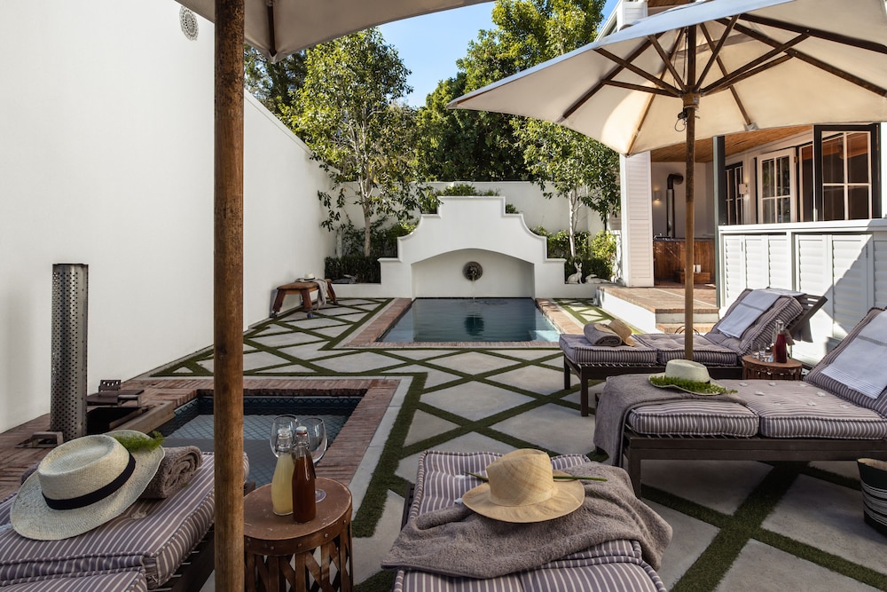 Akademie Street Guesthouses 38/50