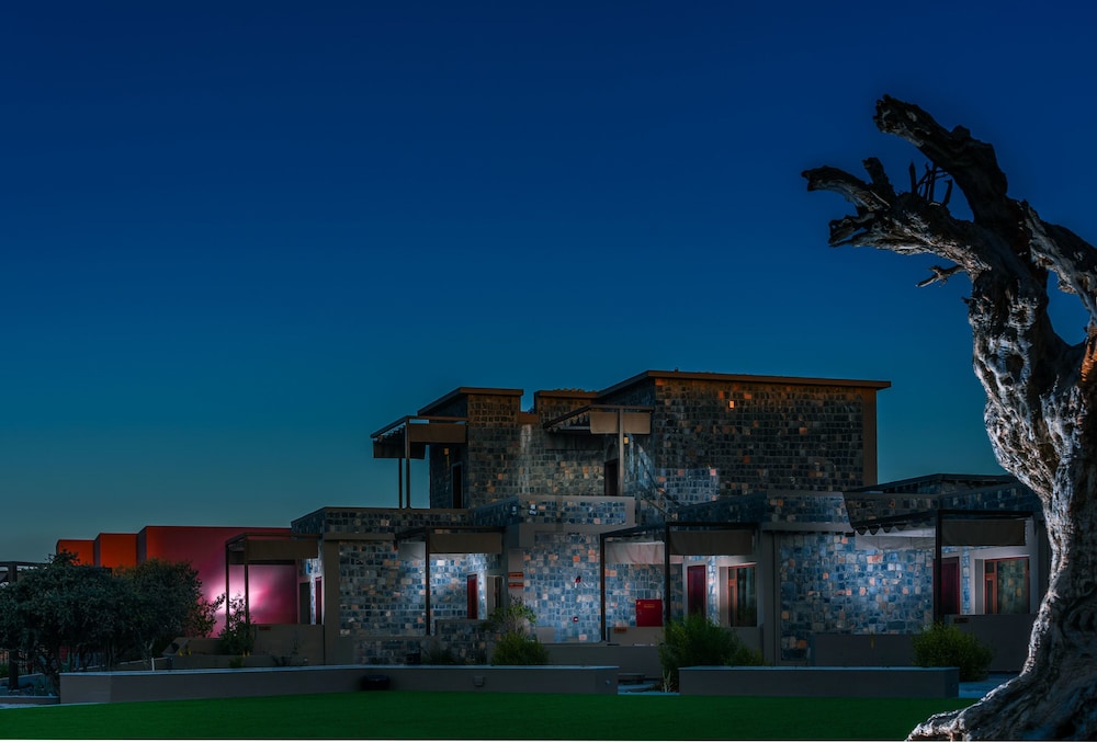 Sahab Resort & Spa 1/18
