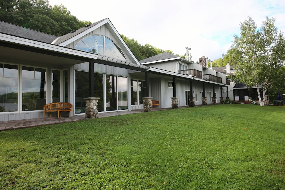 Sir Sam's Inn & Waterspa - Adults Only 2/57