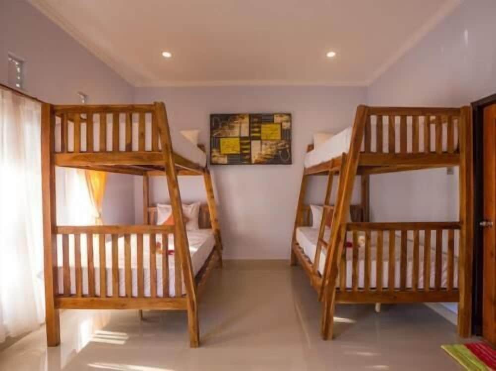 Bintang Hostel 33/50
