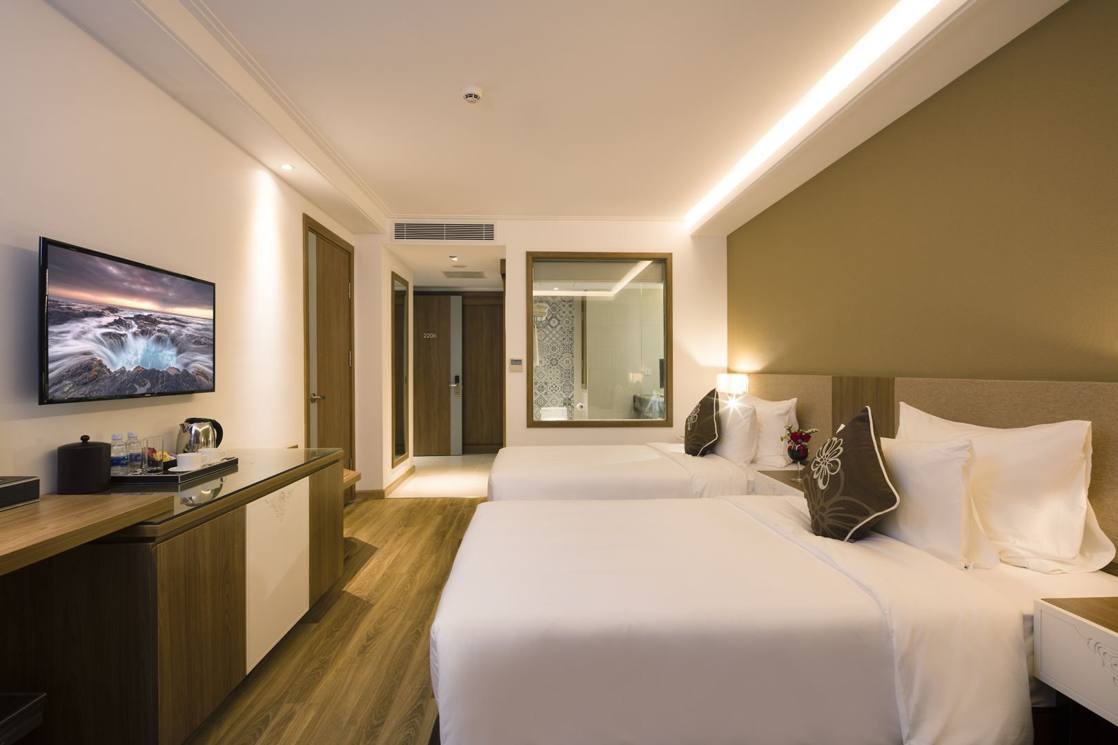 Senior, Deluxe, Twin Beds, Sea View