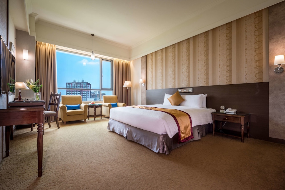 Royal Chiayi Hotel 26/66