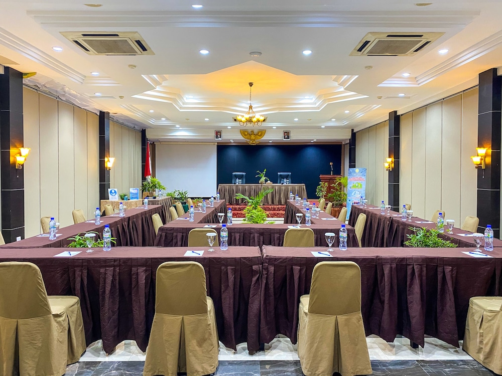 Comforta Hotel Tanjung Pinang 49/51