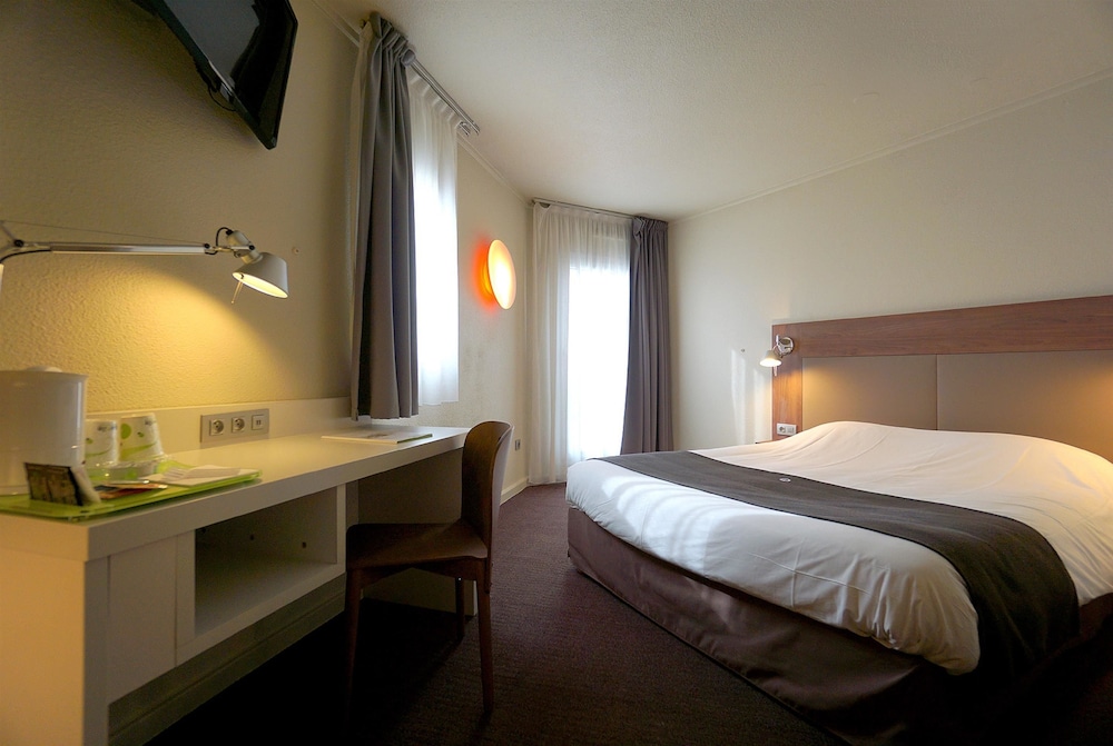 Standard, Twin Beds