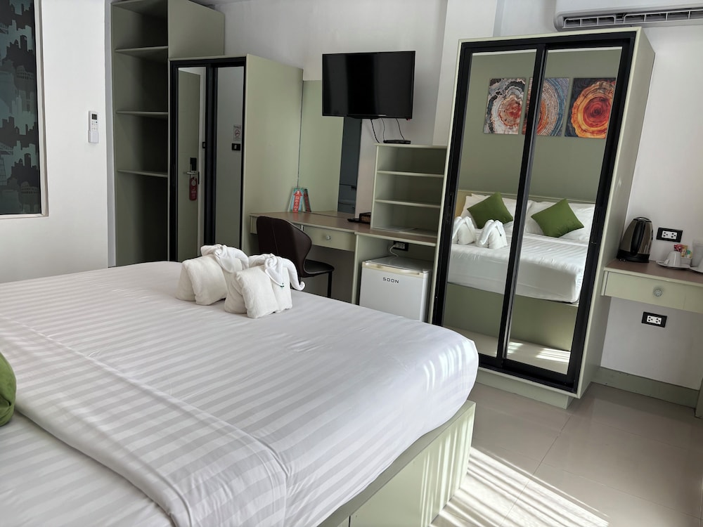 غرفة سوبيريور بسرير مزدوج، MODERN LIVING HOTEL 10/10