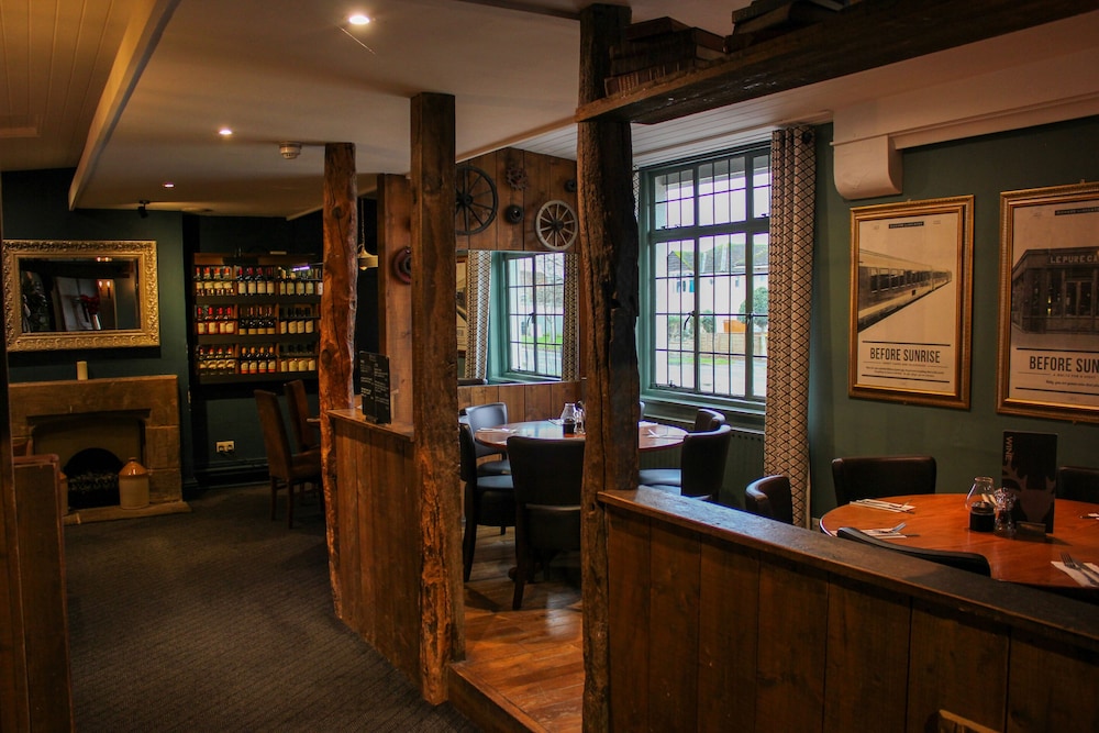 The White Hart 31/50