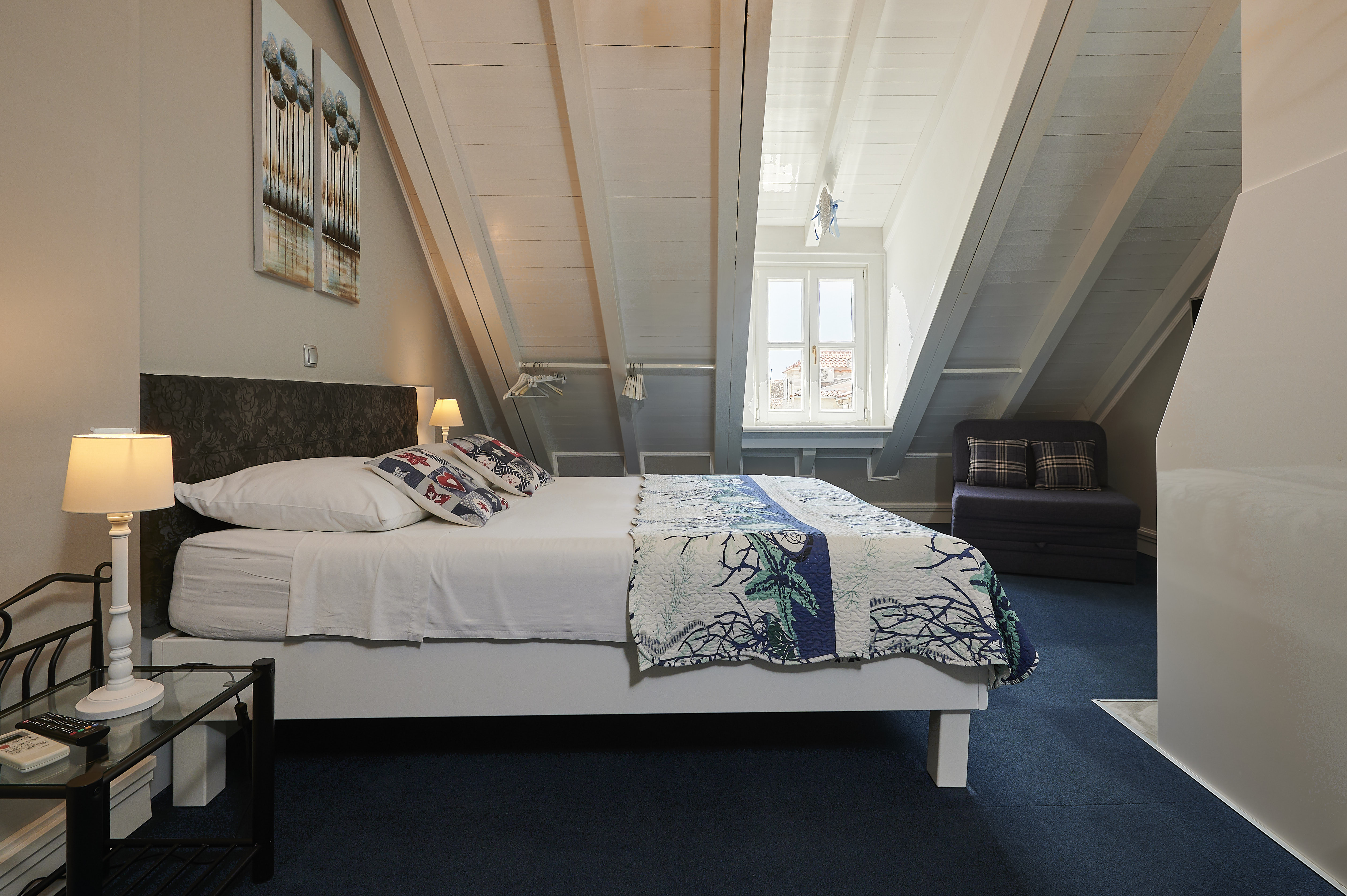 Studio, City View, Attic, Palace Central Square 3/7