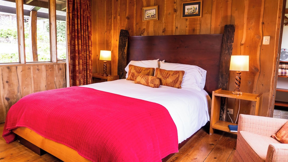 Poas Volcano Lodge 25/71